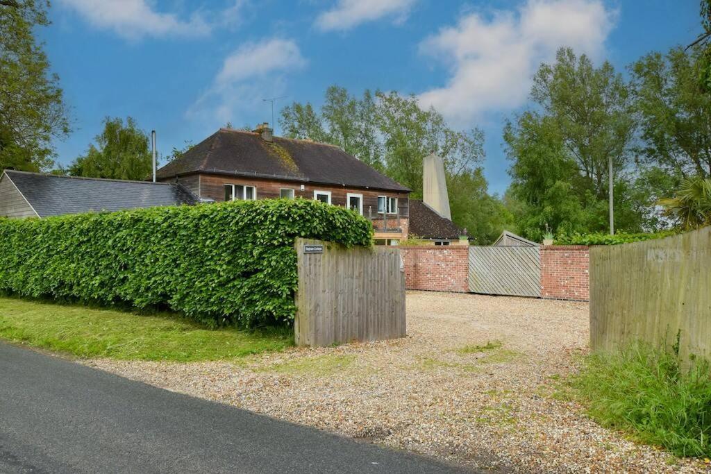 The Hideaway @ Flagham Cottage. Malmesbury Exterior photo