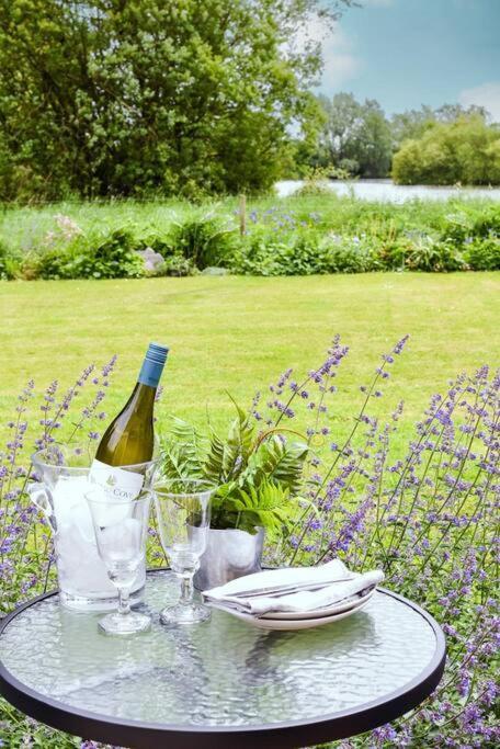 The Hideaway @ Flagham Cottage. Malmesbury Exterior photo